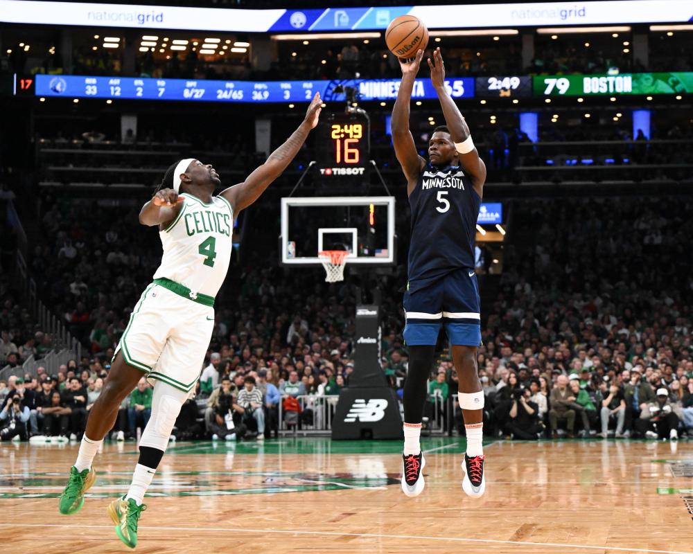 三冠王女足 三冠王女足