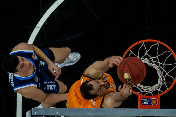 在亚冠赛场 在亚冠赛场