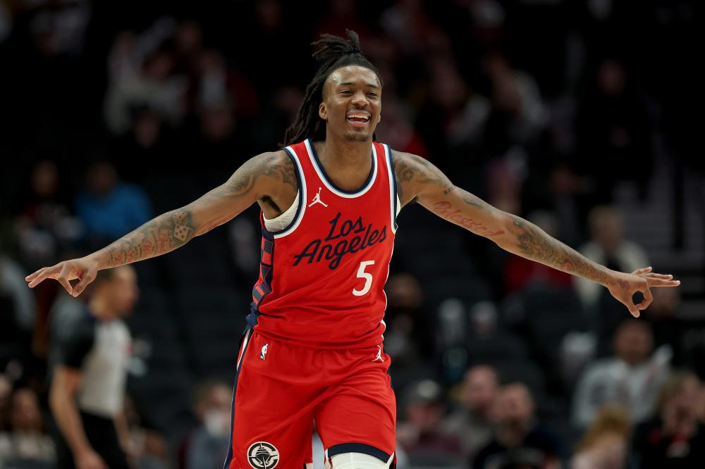 嚣影响到自 嚣影响到自